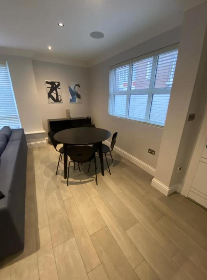 Hidden 2bd Gem Opposite Hyde Park *